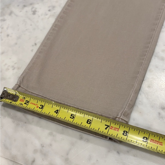 Men’s Vineyard Vines, Khaki pants, Cotton/Spandex, 36x32
Fits more like 35x31 - Picture 5 of 9
